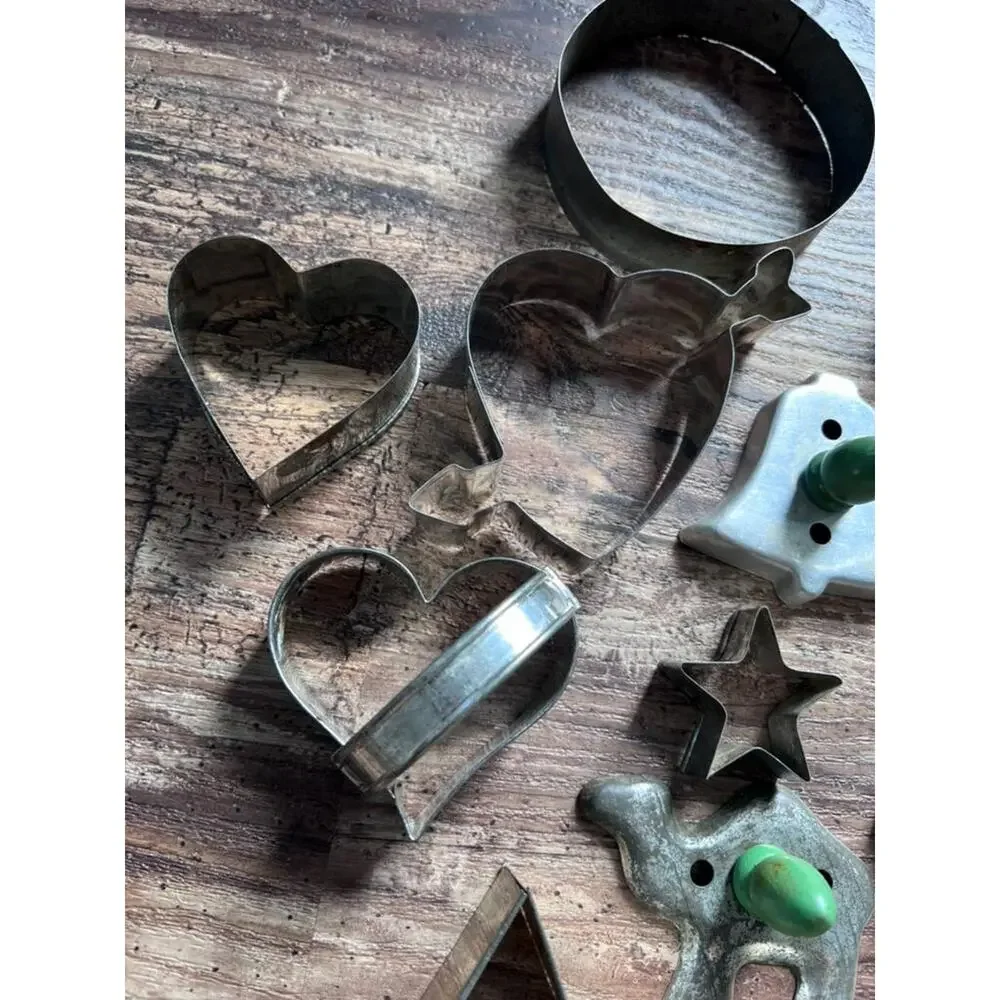 Vintage Metal Cookie Cutters Lot, Christmas Cookie Cutters, Animal Shapes